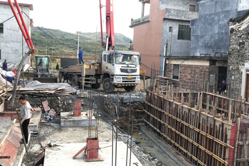 湖南郴州黃虹善別墅工地直播