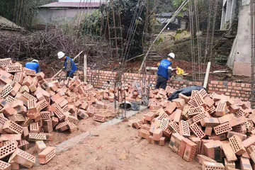 四川成都易蛟龍別墅工地直播
